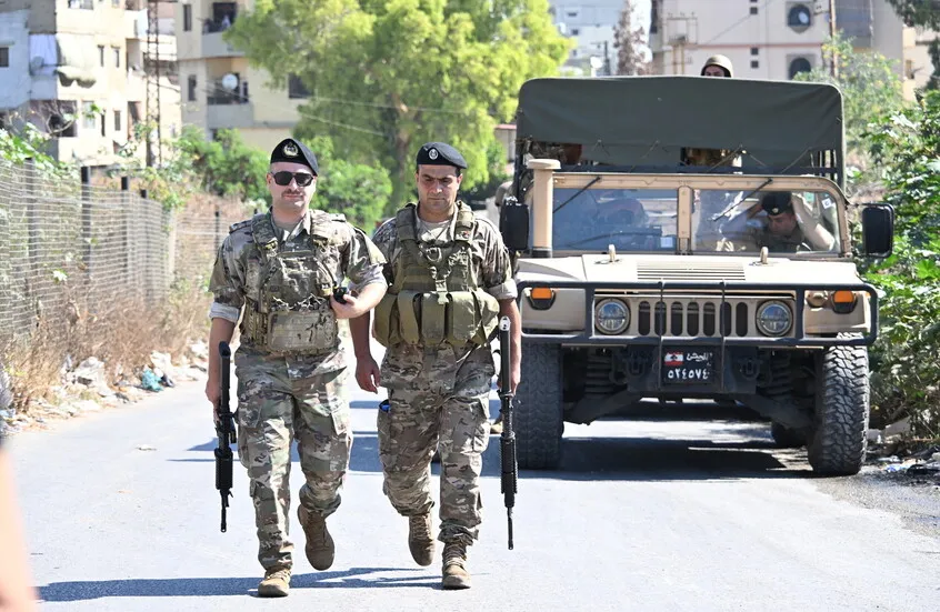 وزير العدل اللبناني: تنظيم السلاح تحت سلطة الدولة موقف سيادي لا يخدم إسرائيل